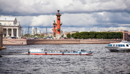Спусковой крючок: Петербург ждёт старта турсезона, инвесторы — прибыли